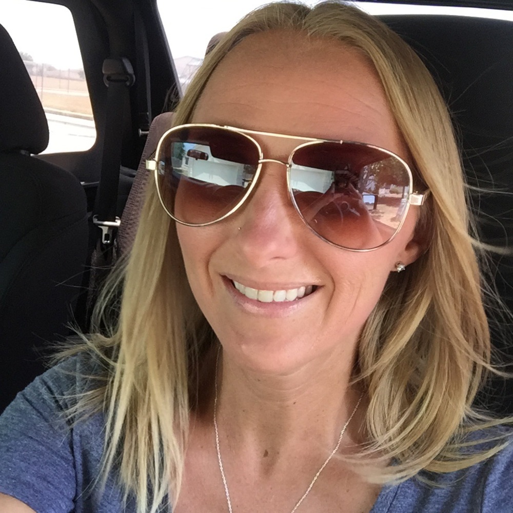 Meet your Posher, Christine